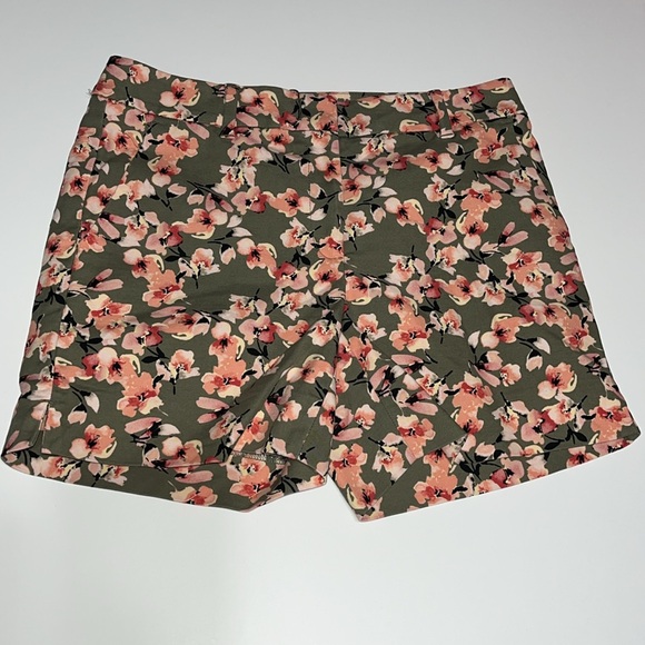 White House Black Market Floral Coastal 5” Shorts | Sage & Coral | size 0 - Picture 5 of 8